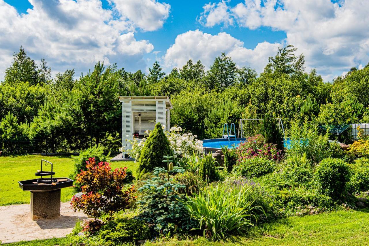 Viski Vila Hotel Palanga Buitenkant foto